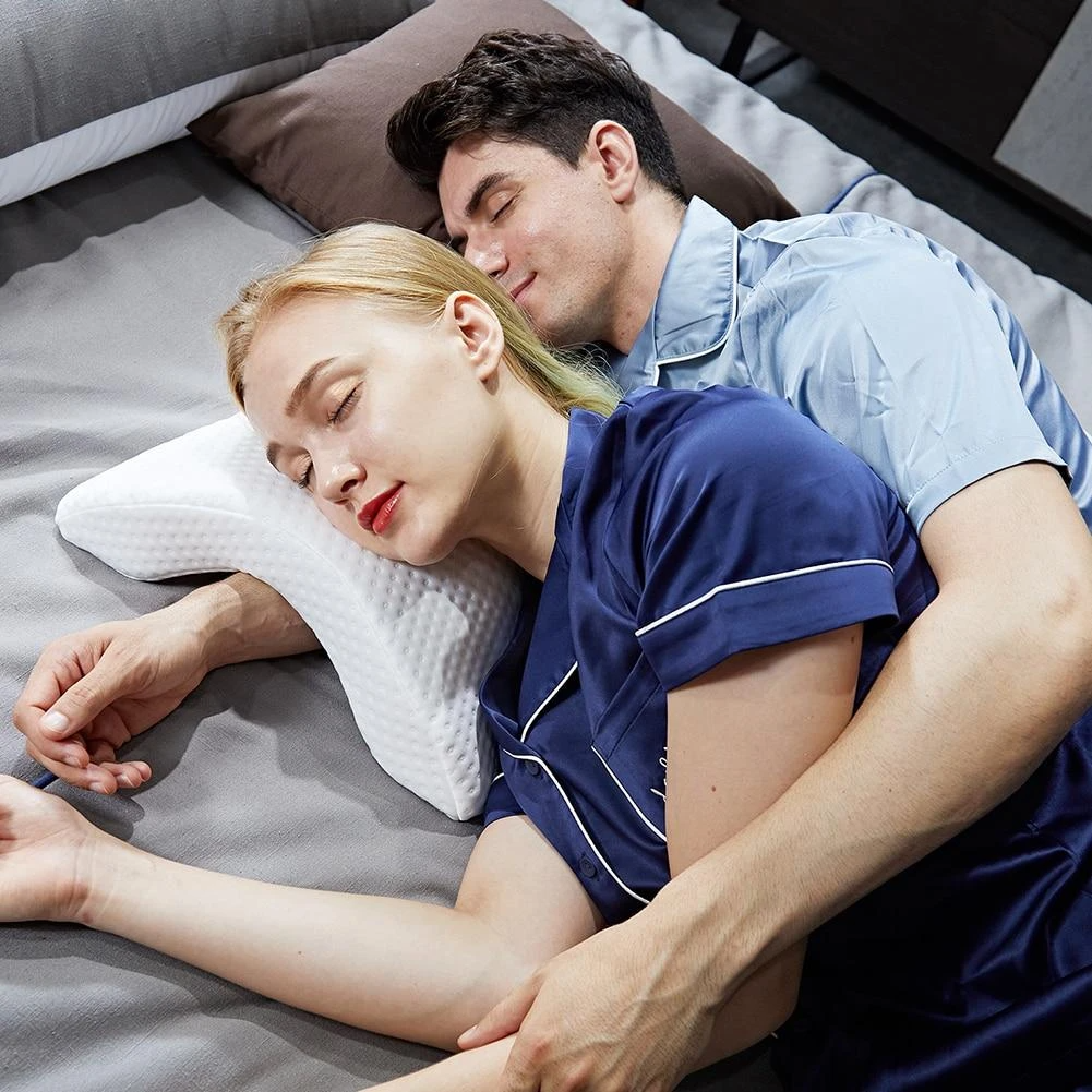 Don’t Let Having the Wrong Pillow Cramp Your Cuddle Game!